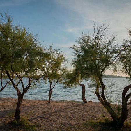 Beach apartments Marijana Vodice Bagian luar foto