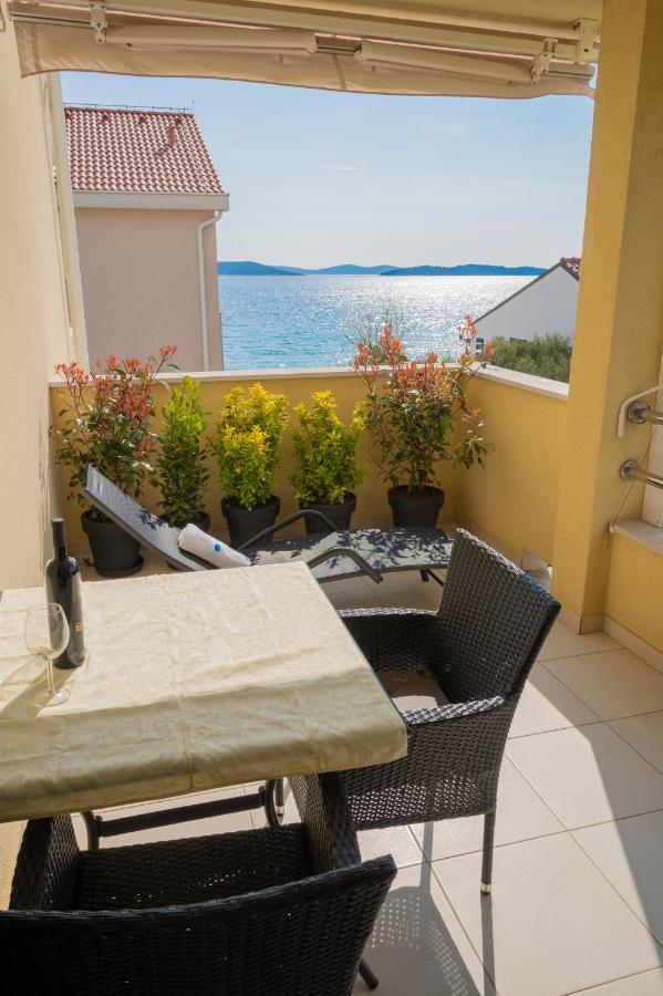 Beach apartments Marijana Vodice Bagian luar foto