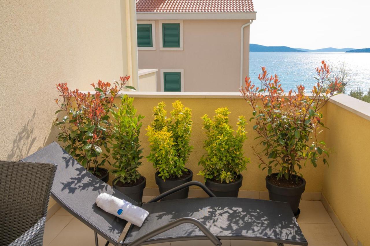 Beach apartments Marijana Vodice Bagian luar foto
